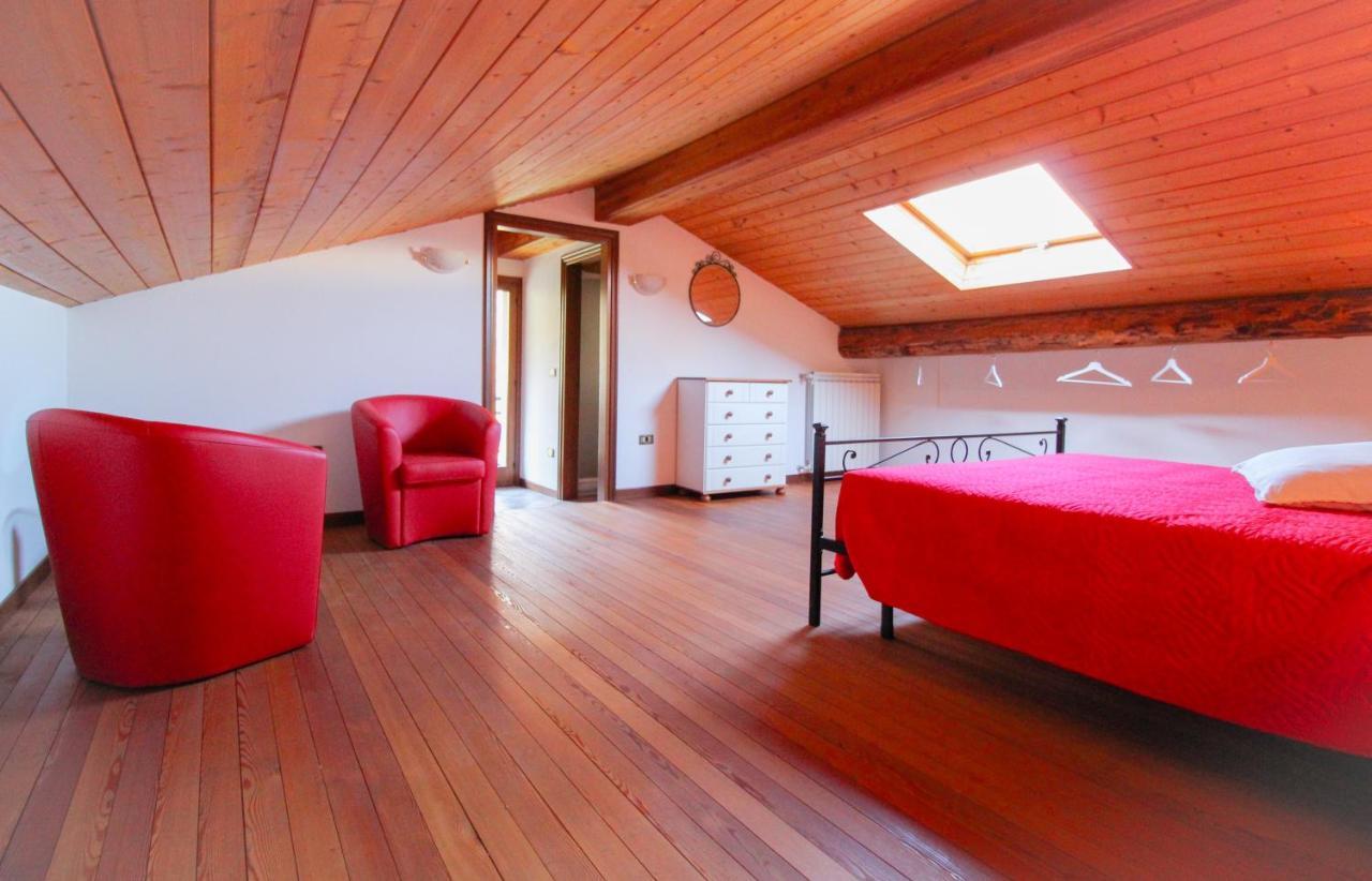 Da Anna Villa Cremia Bagian luar foto